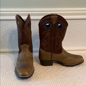 Boys Ariat cowboy boots